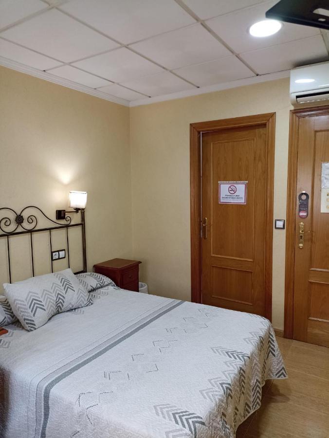 Hotel Beatriz Burriana Buitenkant foto