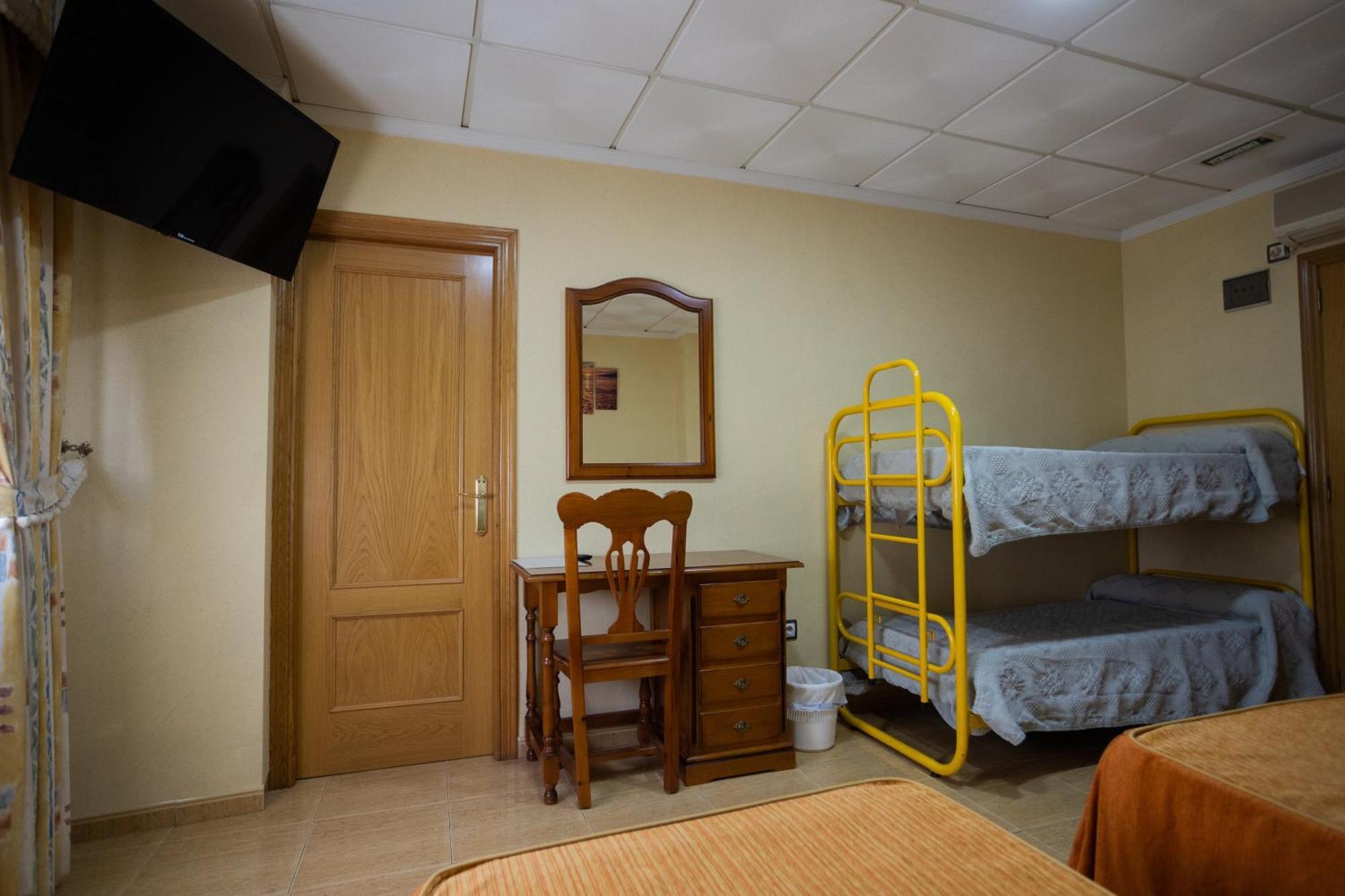Hotel Beatriz Burriana Buitenkant foto