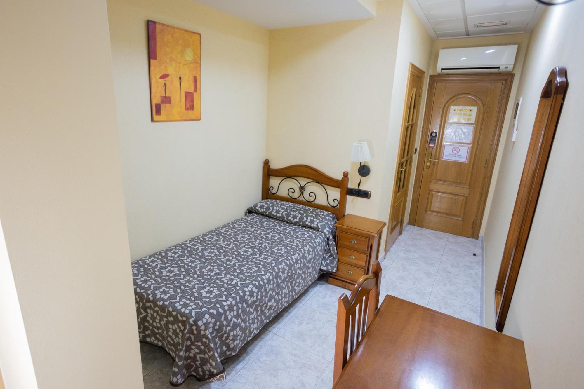 Hotel Beatriz Burriana Buitenkant foto