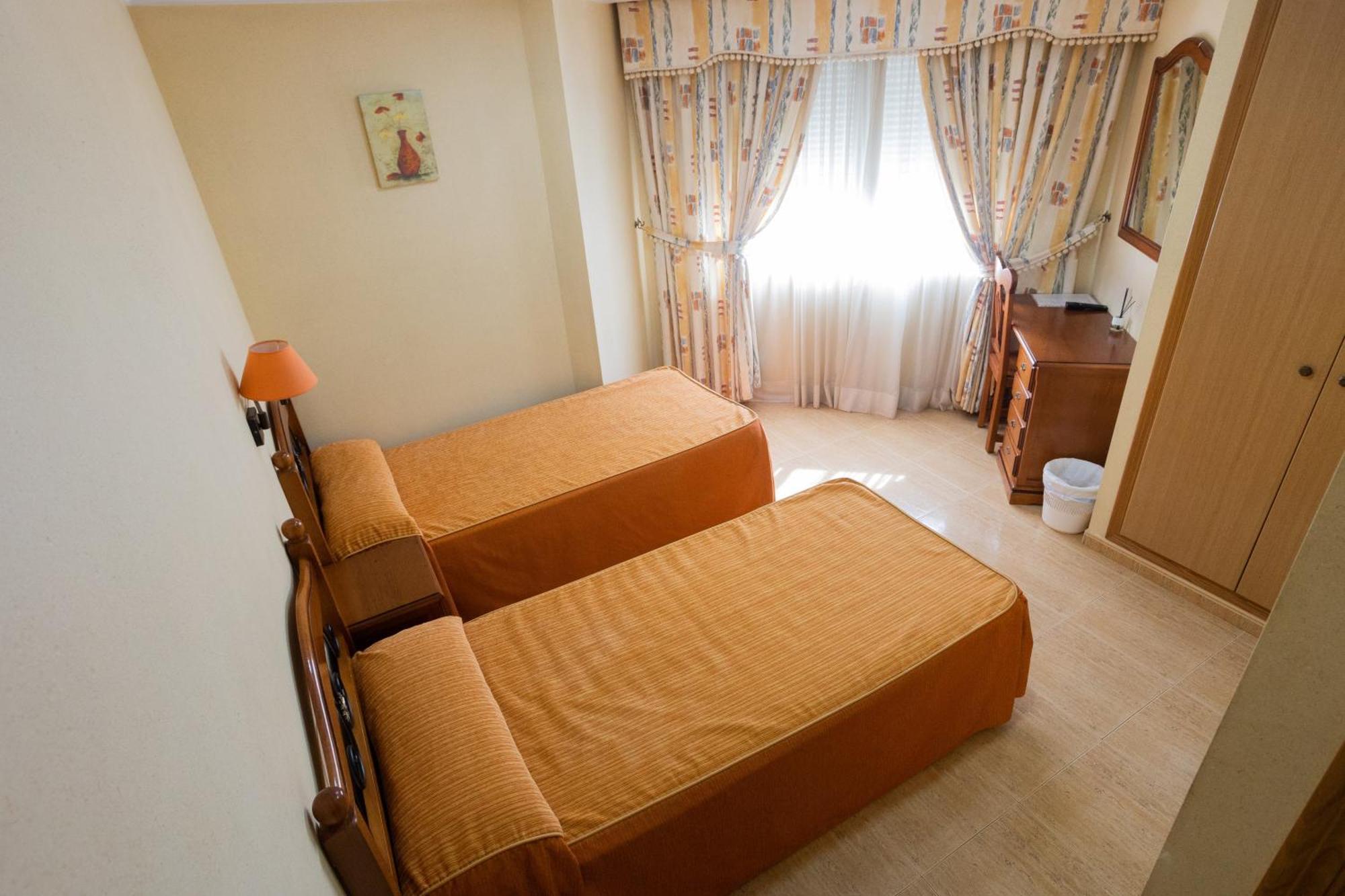 Hotel Beatriz Burriana Buitenkant foto